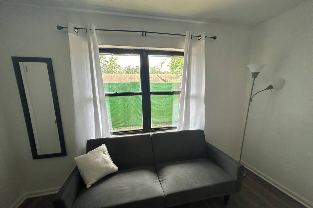 Photo of Livingroom in Tallahassee