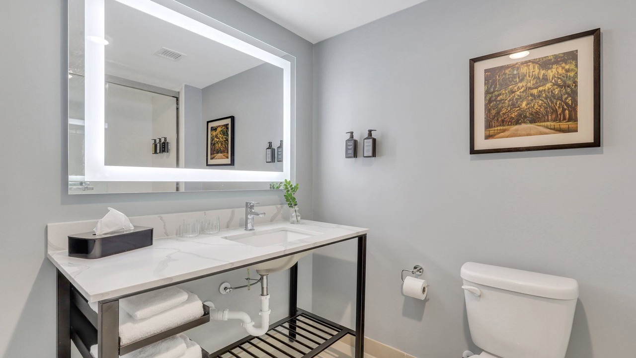 Photo of Bathroom in Garden City