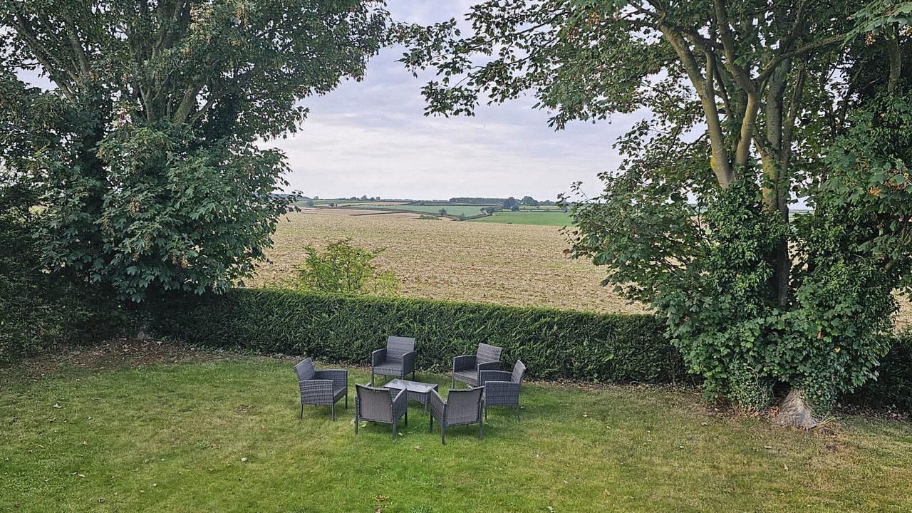 Photo of Outdoor in Longdon