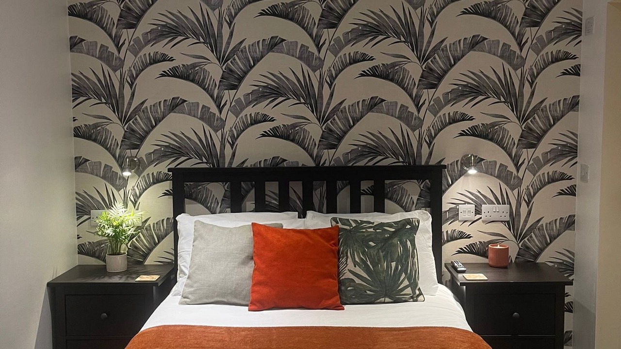 Photo of Others in Longdon