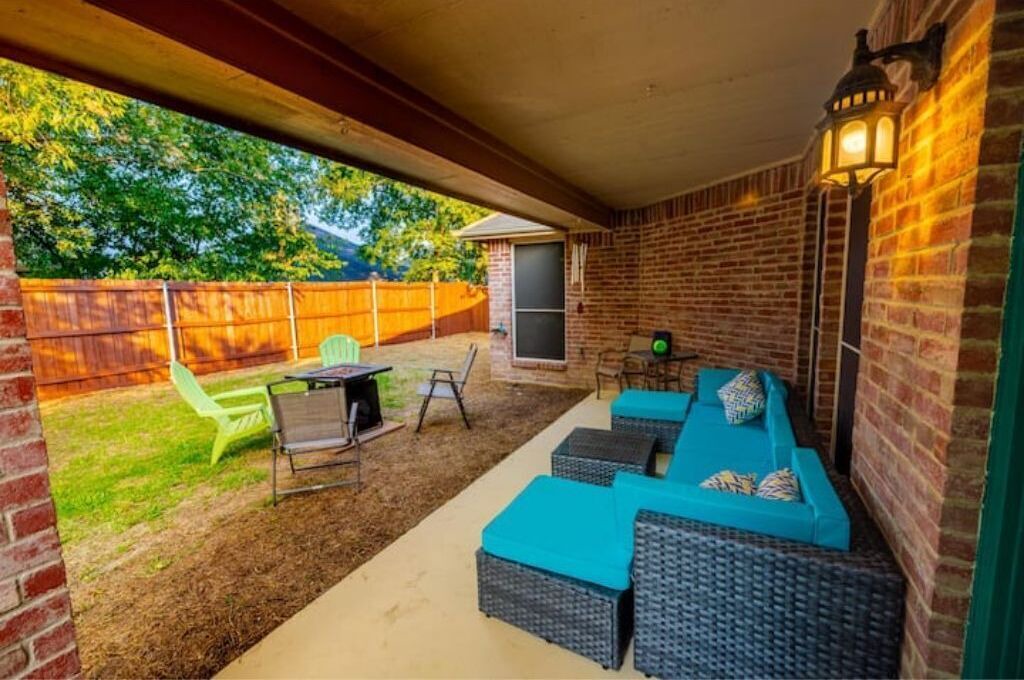 Photo of Patio Balcony in Elmo