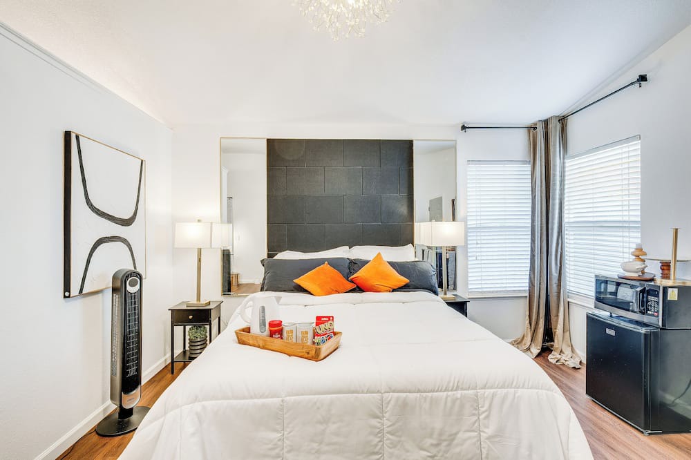 Photo of Bedroom in Rio Linda