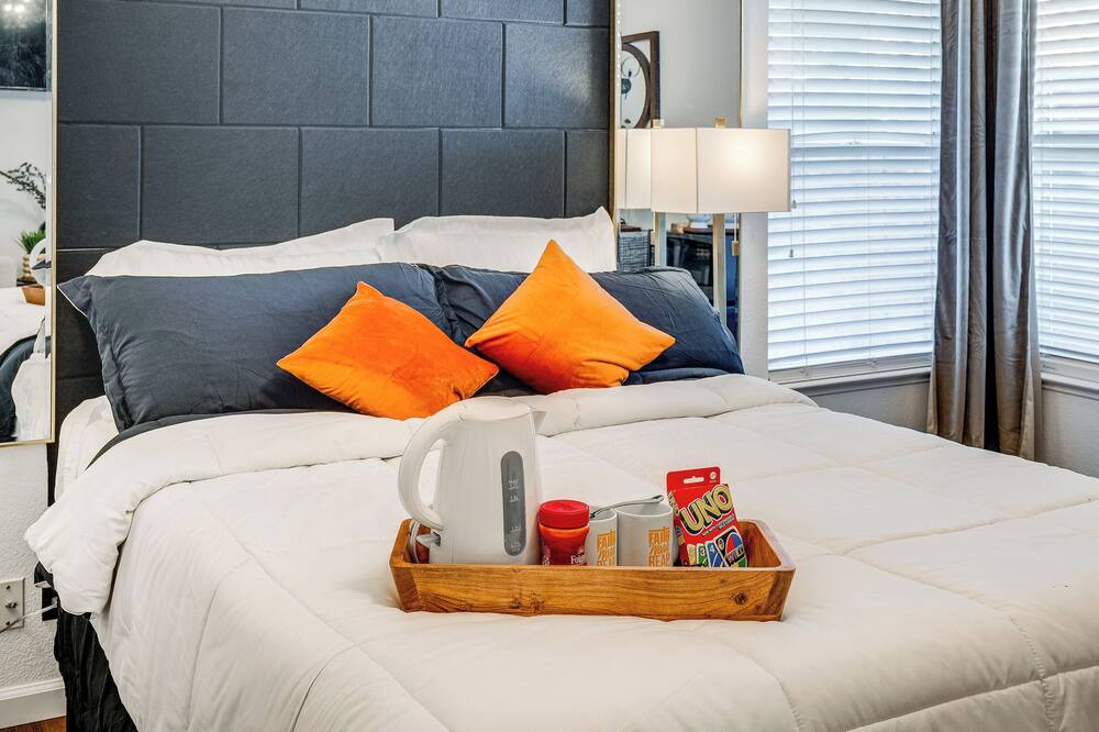 Photo of Bedroom in Rio Linda