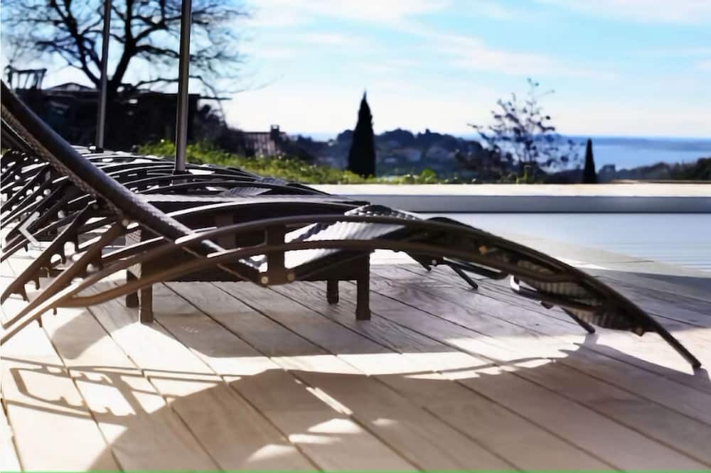 Photo of Others in Montaleigne