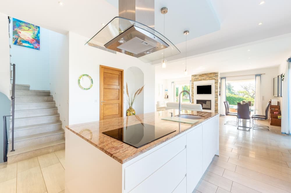 Photo of Others in Montaleigne