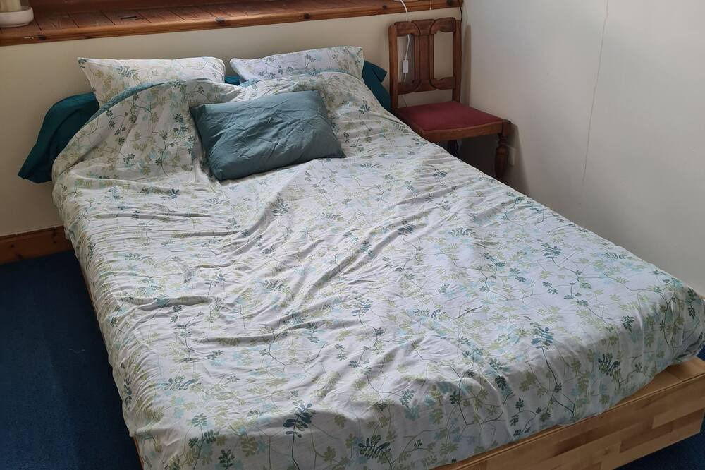 Photo of Bedroom in Saint-Cyr-en-Pail