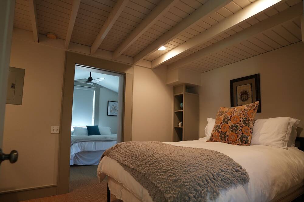 Photo of Bedroom in Hennig Heights