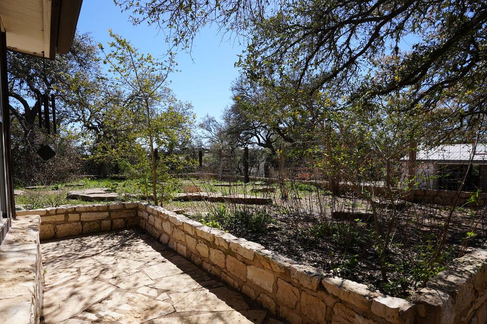 Photo of Outdoor in Hennig Heights