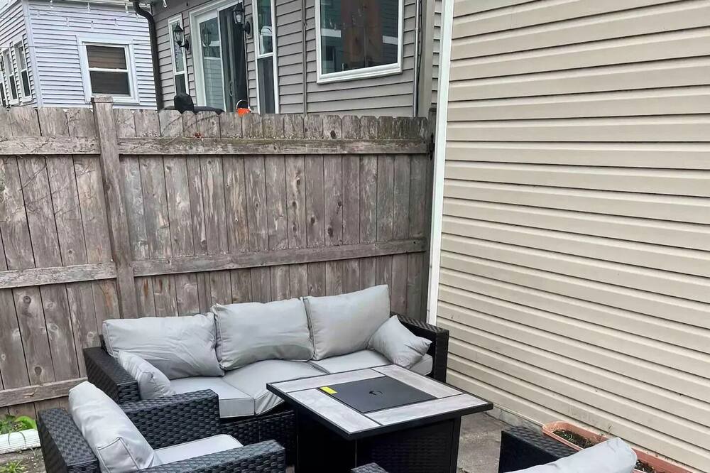 Photo of Patio Balcony in Forest Park