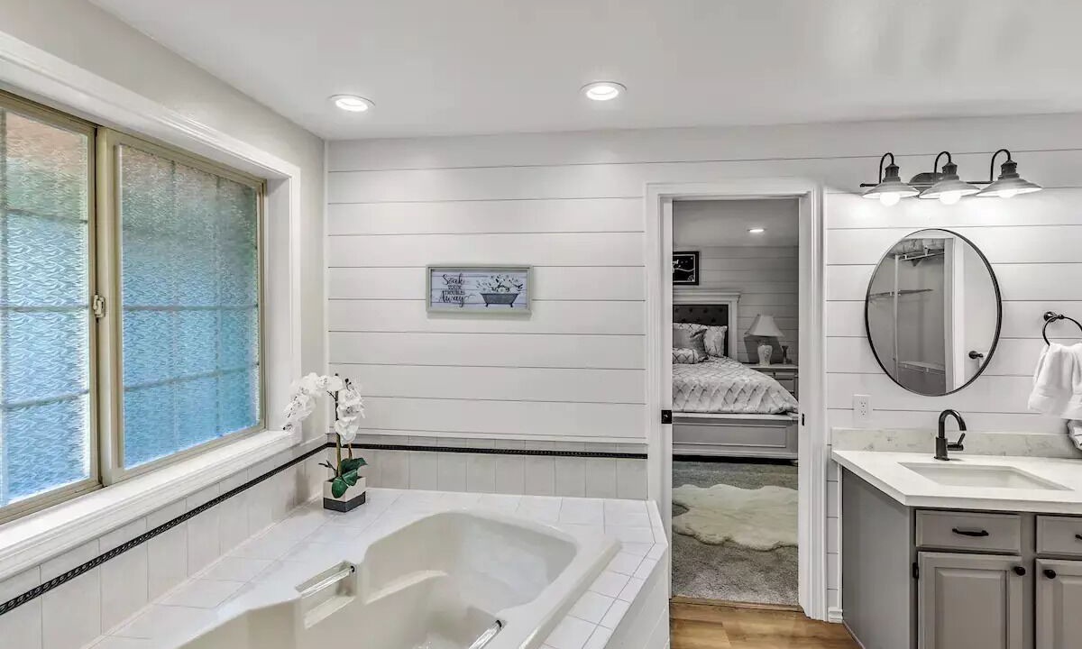 Photo of Others in Boulevard Bluffs