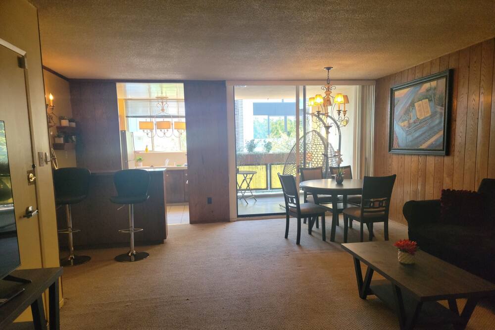 Photo of Livingroom in Norma Triangle