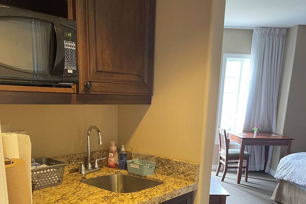 Photo of Kitchen in Oro-Medonte