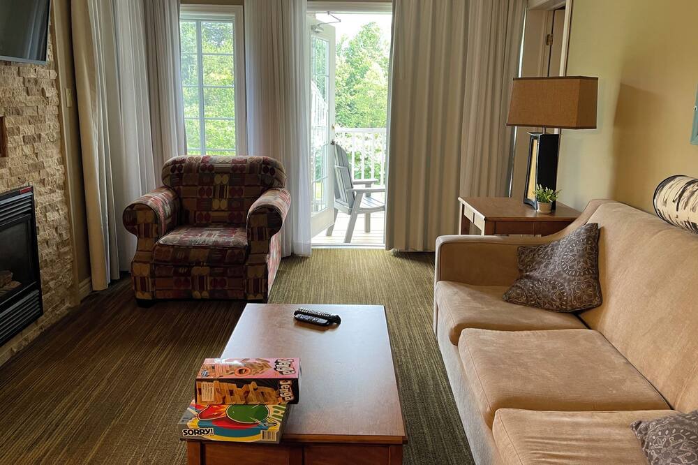 Photo of Livingroom in Oro-Medonte