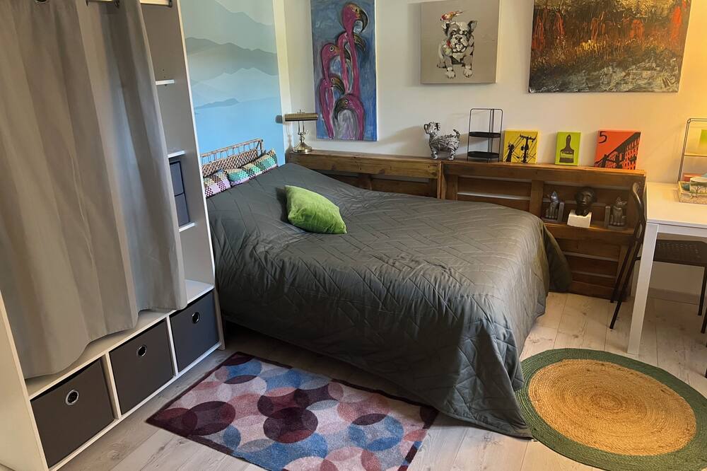 Photo of Bedroom in Ifs