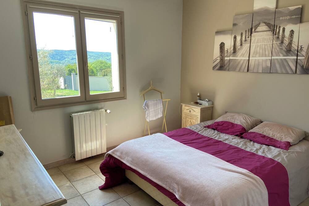 Photo of Bedroom in Saint-Laurent-de-Carnols
