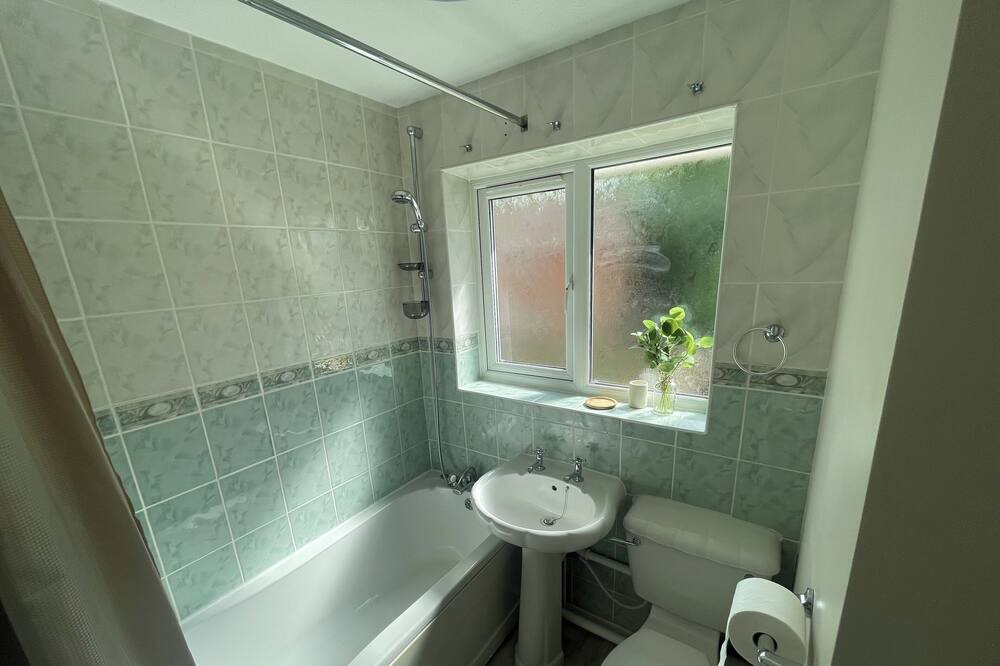 Photo of Bathroom in Winestead