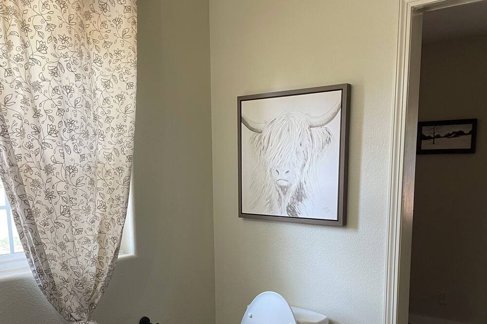 Photo of Bathroom in Clinton