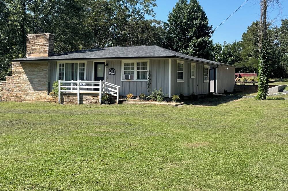 Photo of Outdoor in Clinton