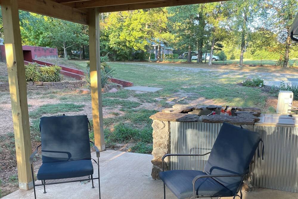 Photo of Patio Balcony in Clinton