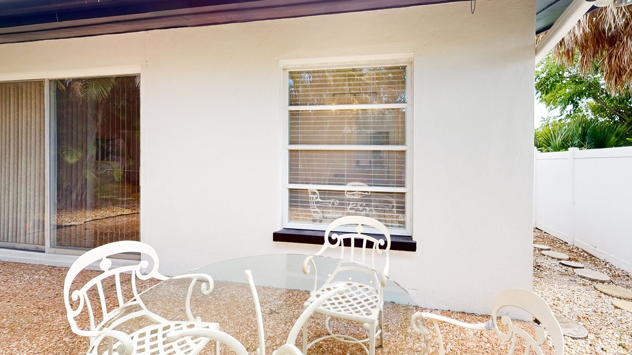 Photo of Outdoor in Harbor Hills