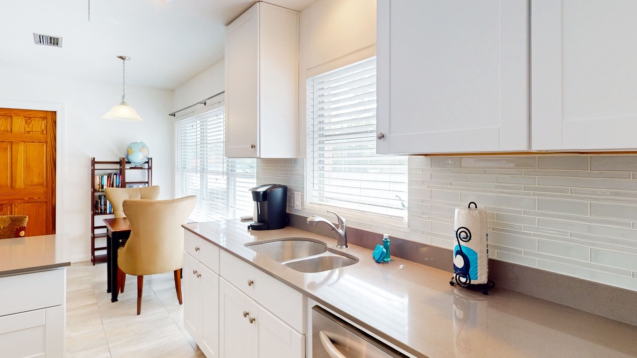Photo of Kitchen in Harbor Hills