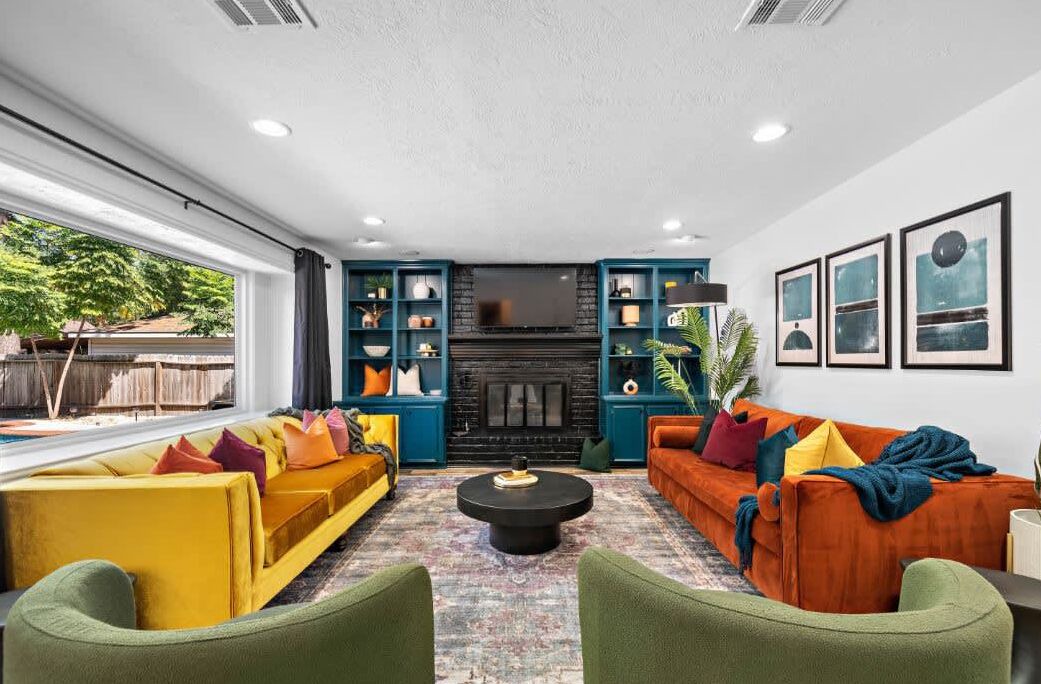 Photo of Livingroom in Oak Ridge North