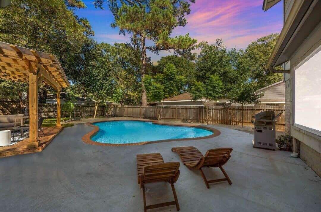 Photo of Outdoor in Oak Ridge North