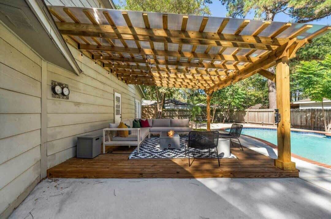Photo of Patio Balcony in Oak Ridge North