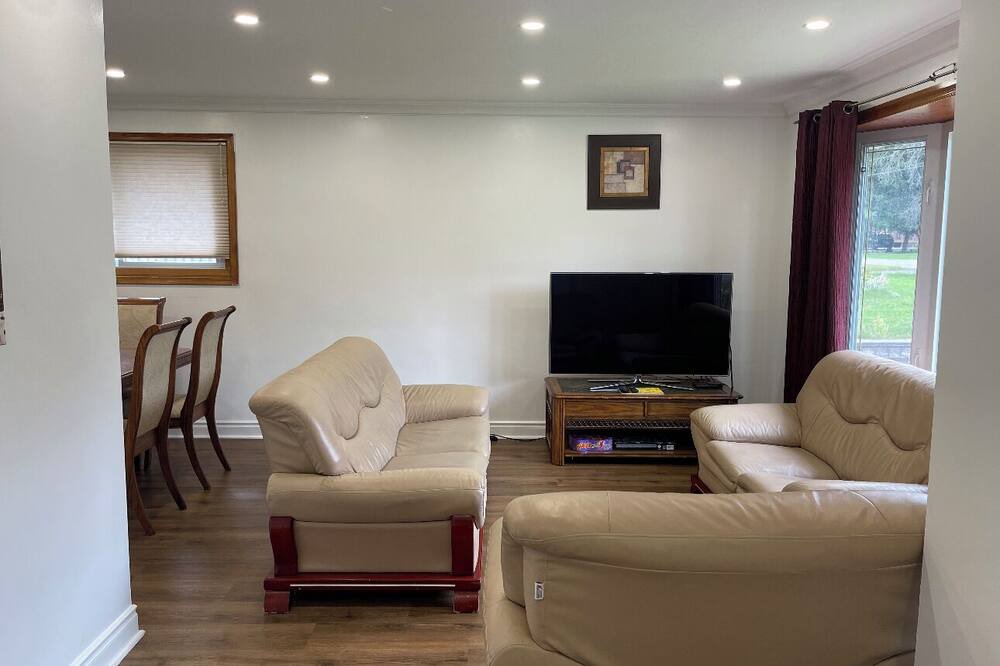 Photo of Livingroom in Trenton