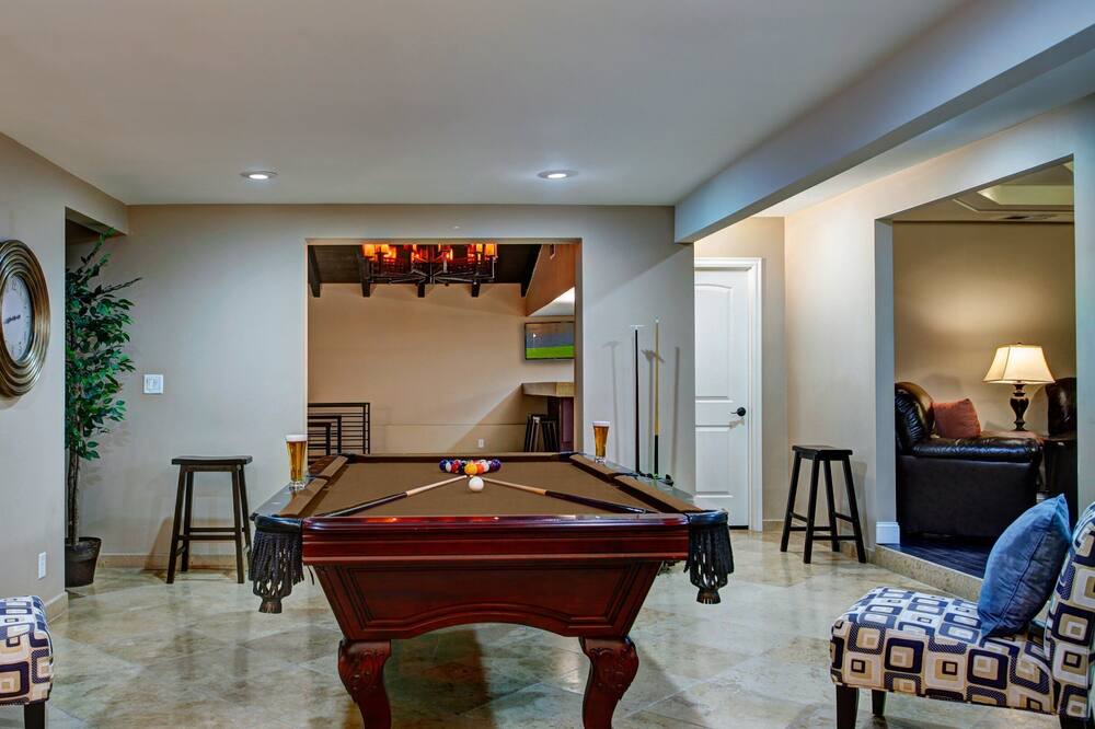 Photo of Bedroom in Paradise Valley Village