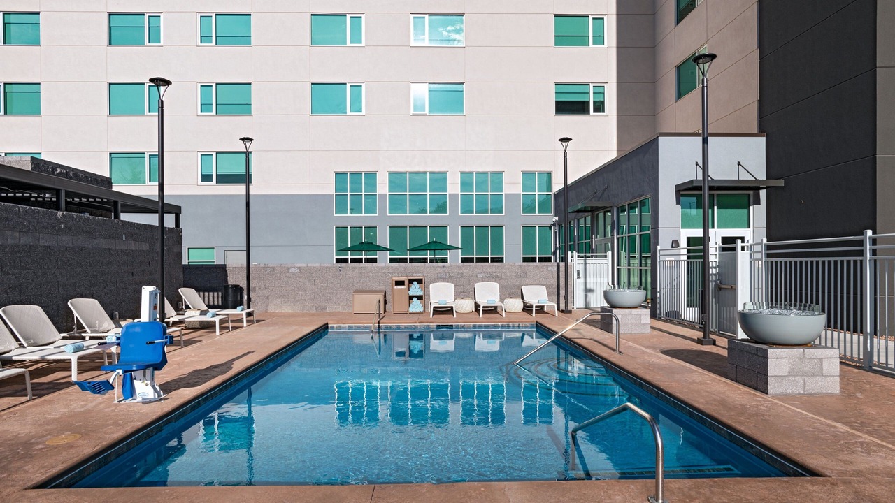 Photo of Outdoor in Uptown