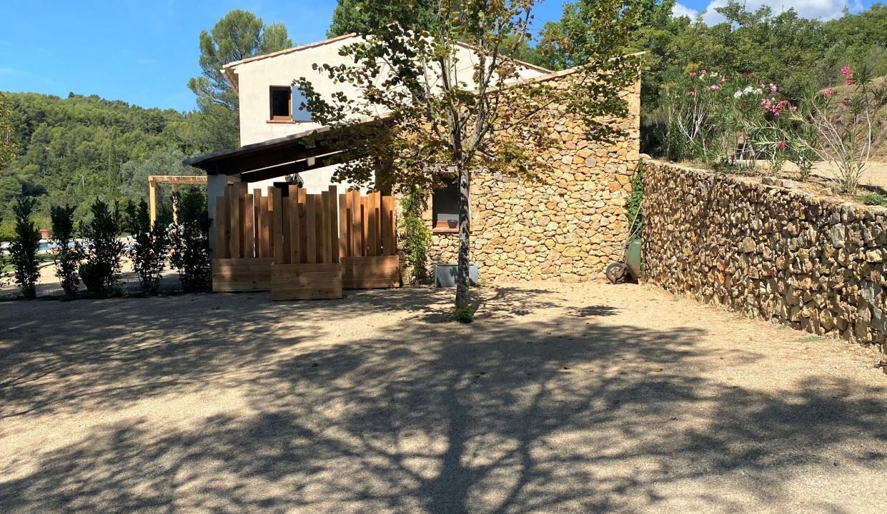 Photo of Outdoor in Tourtour
