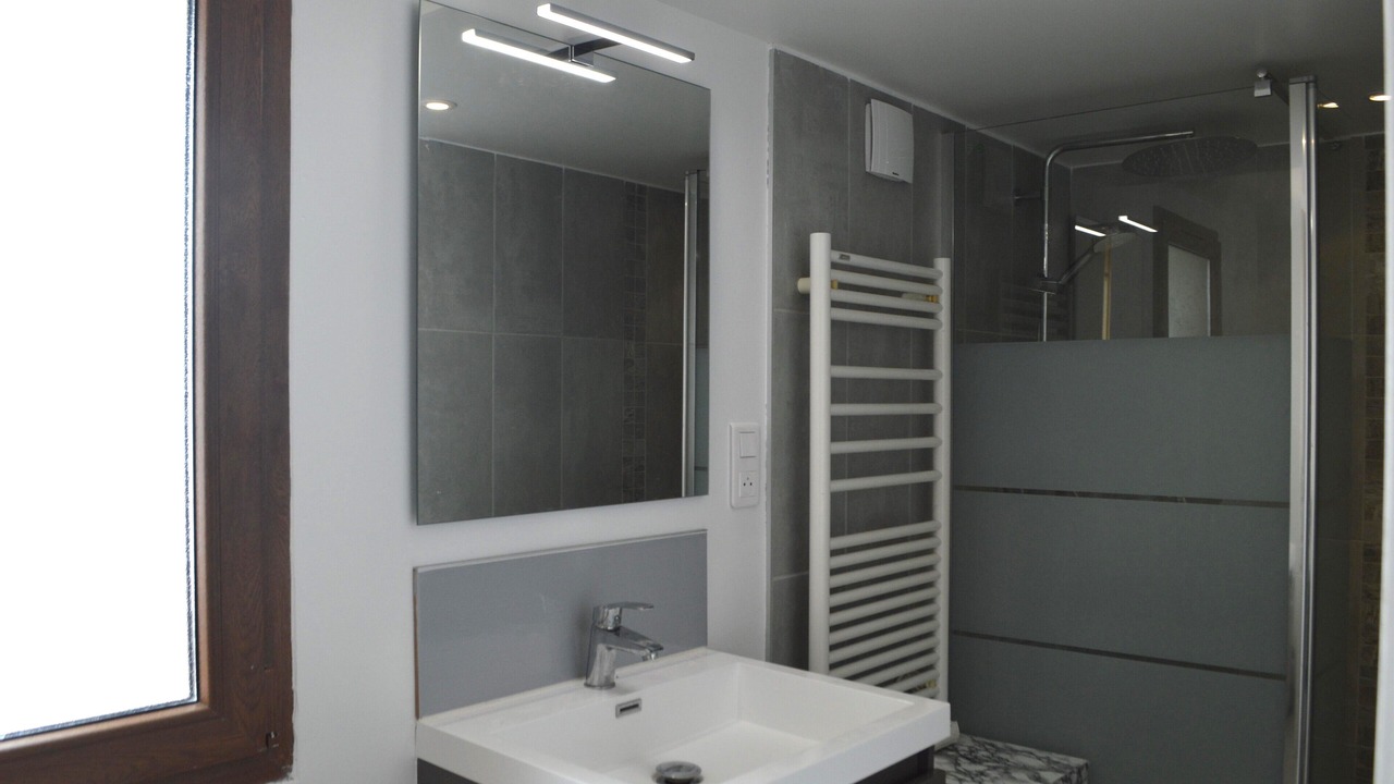 Photo of Bathroom in Tourtour