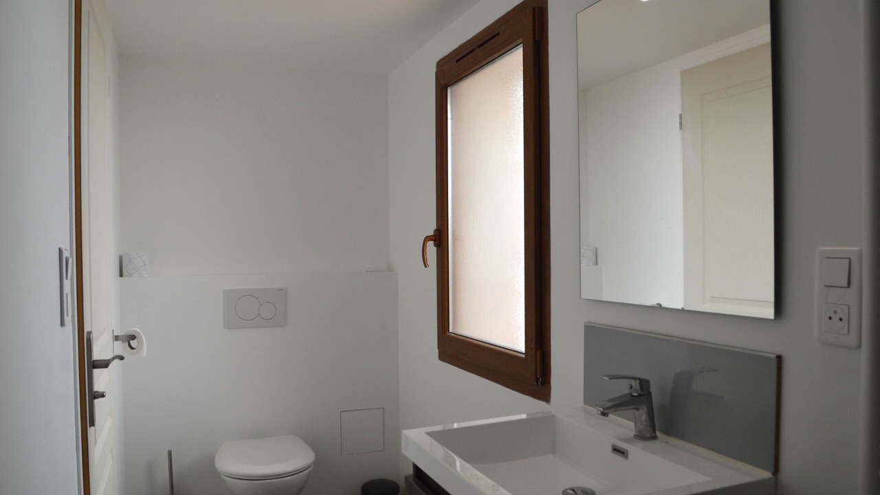 Photo of Bathroom in Tourtour