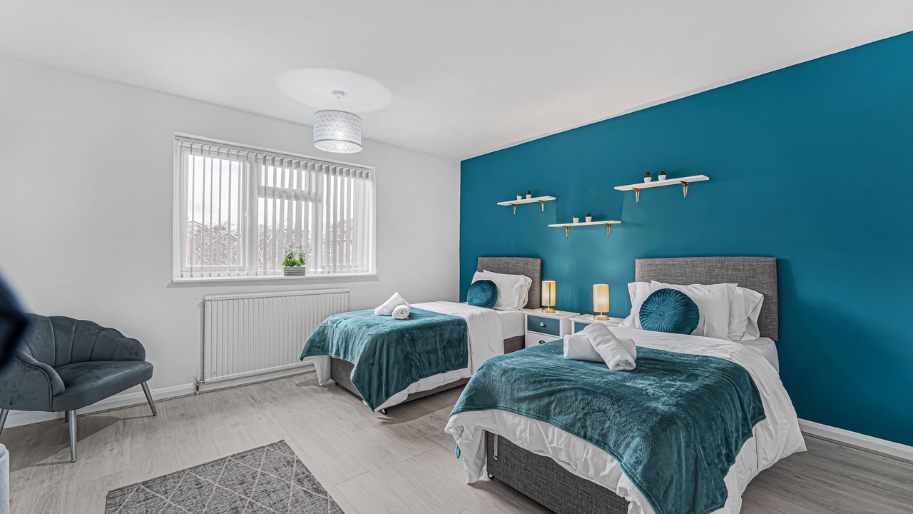 Photo of Others in Yiewsley