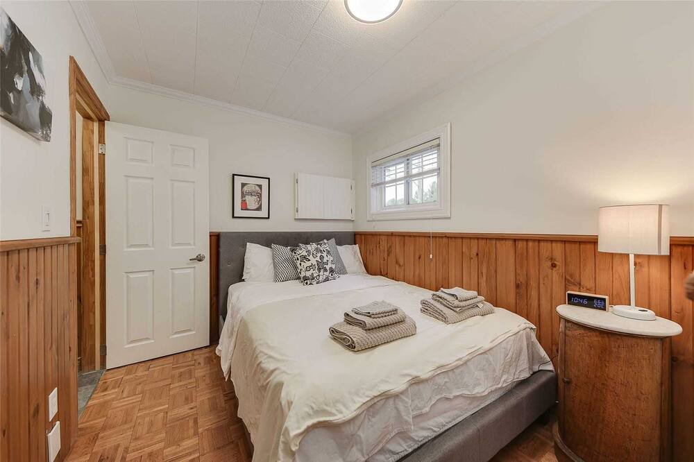 Photo of Bedroom in Penetanguishene