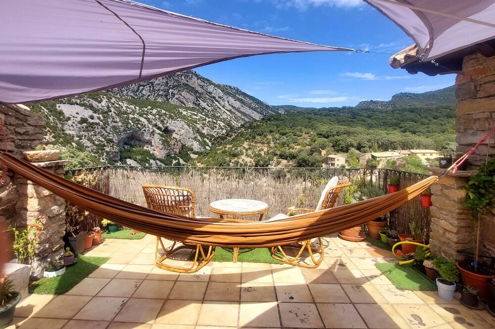Photo of Patio Balcony in Rodellar