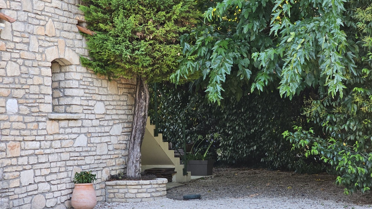 Photo of Outdoor in Lamotte-du-Rhone