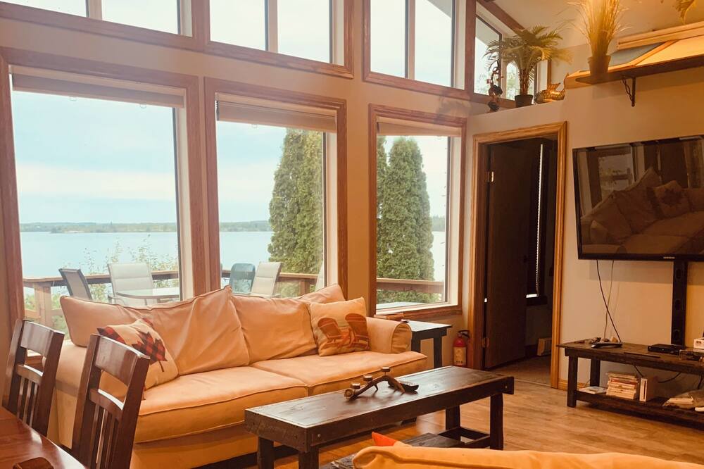 Photo of Livingroom in Lac du Bonnet