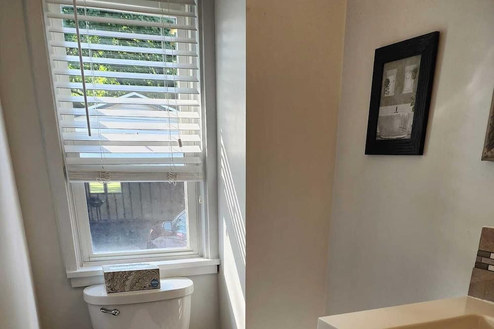 Photo of Bathroom in Geneseo