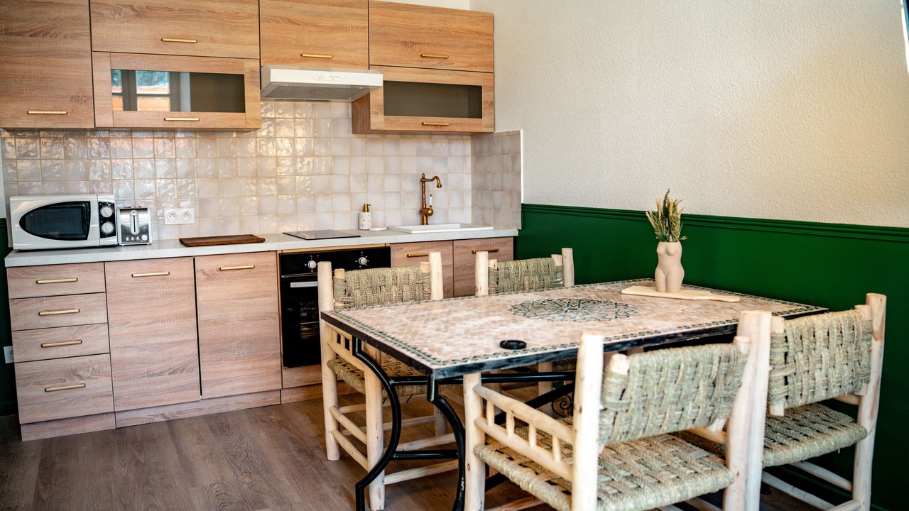 Photo of Kitchen in Lamotte-du-Rhone