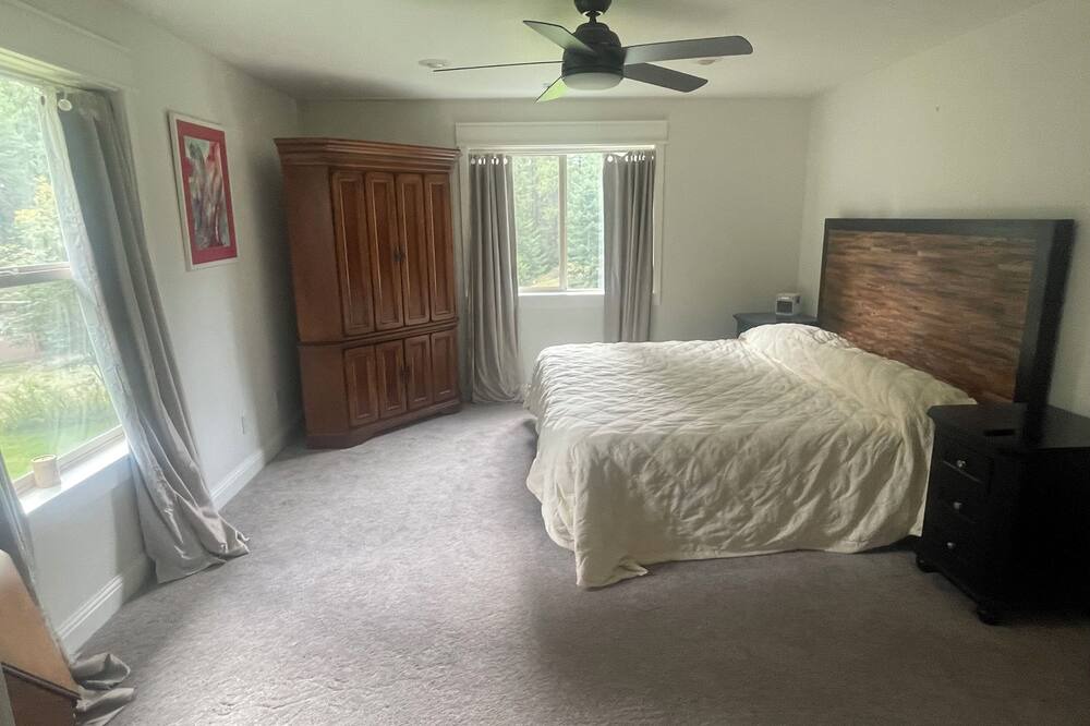 Photo of Bedroom in Sagle