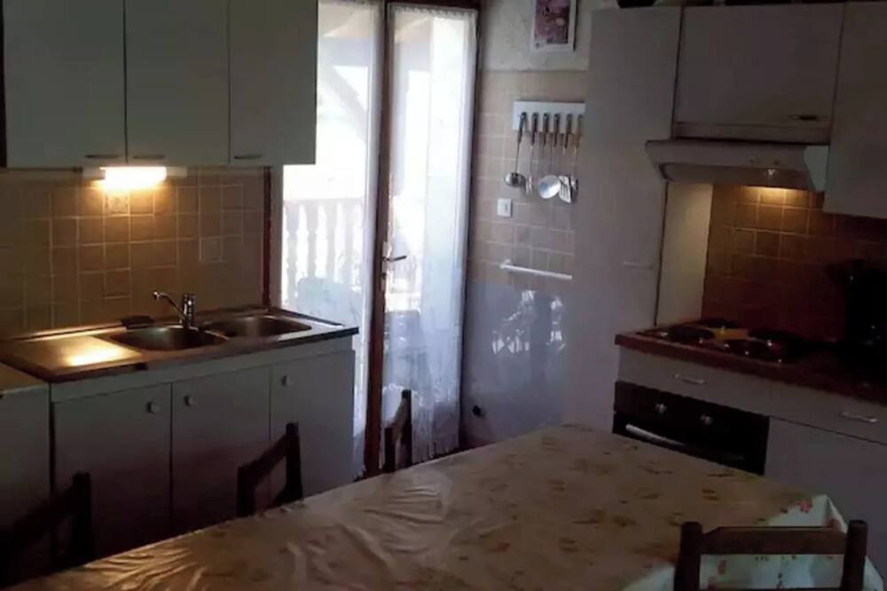 Photo of Kitchen in Lascelle