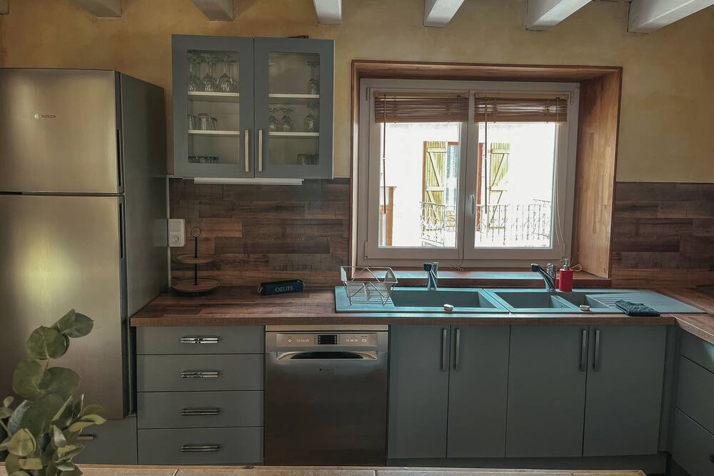 Photo of Kitchen in Clarafond-Arcine