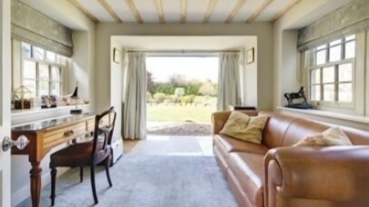 Photo of Livingroom in Alvescot