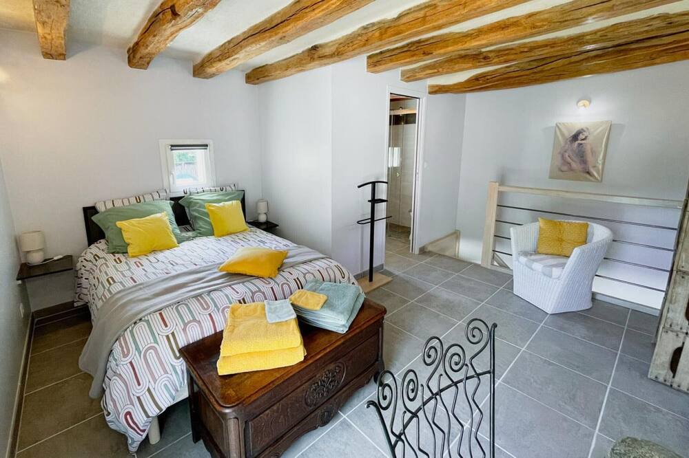 Photo of Bedroom in Saint-Paterne-Racan