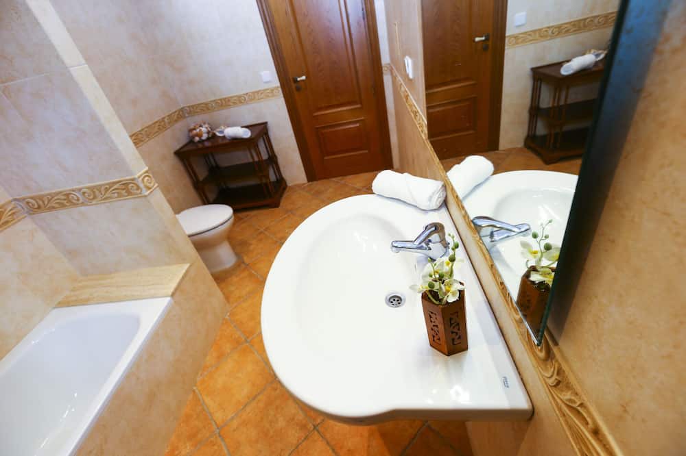 Photo of Bathroom in Les Masies Catalanes