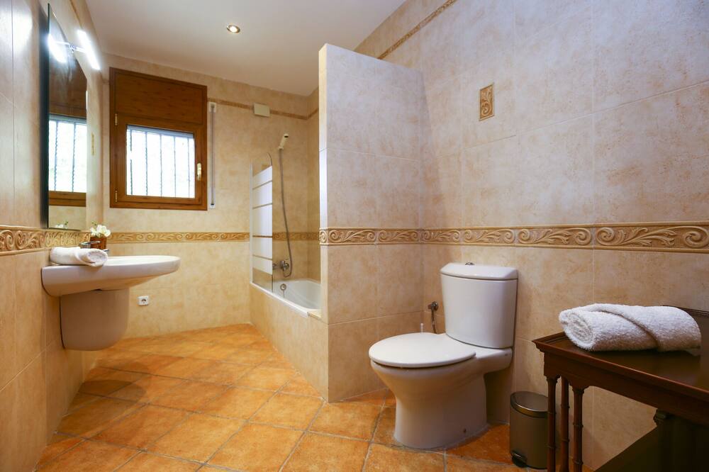 Photo of Bathroom in Les Masies Catalanes