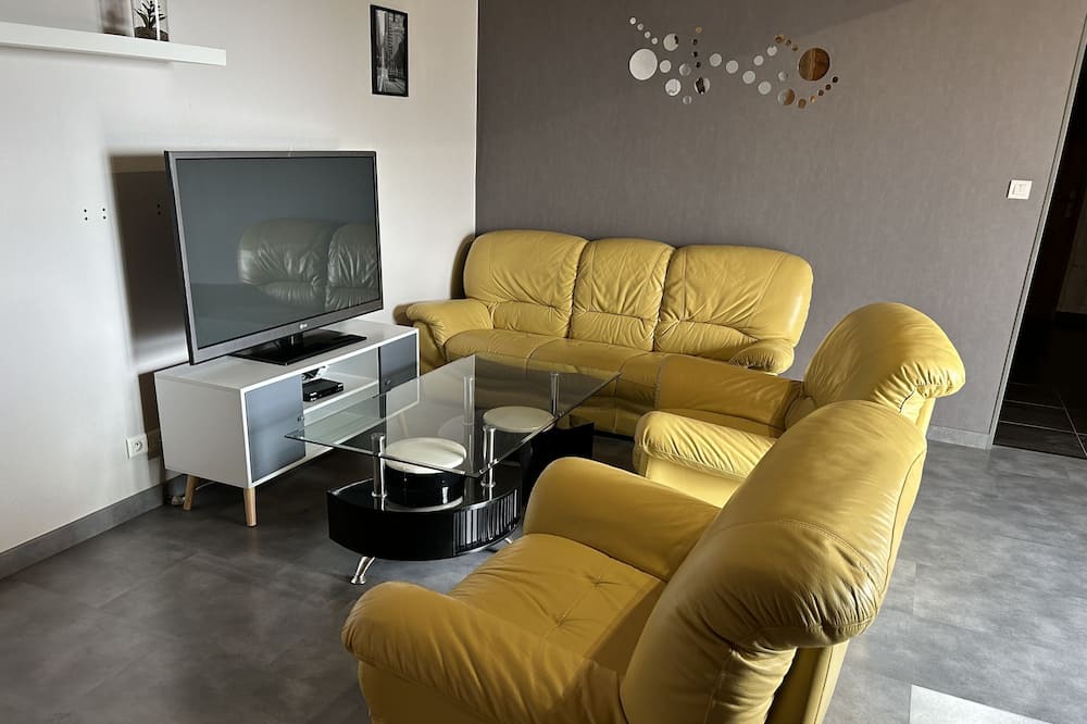 Photo of Livingroom in Saint-Michel-Mont-Mercure