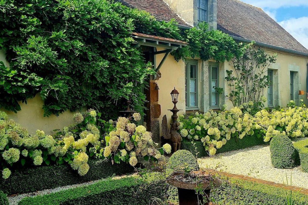 Photo of Outdoor in La Perriere